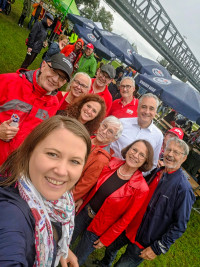 Gruppenbild mit Carolin Wagner MdB